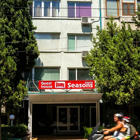 Sezoni South Guest house